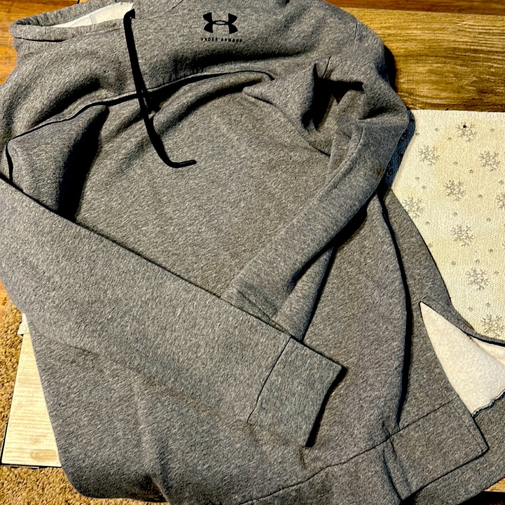 Gray linger sweatshirt excellent condition